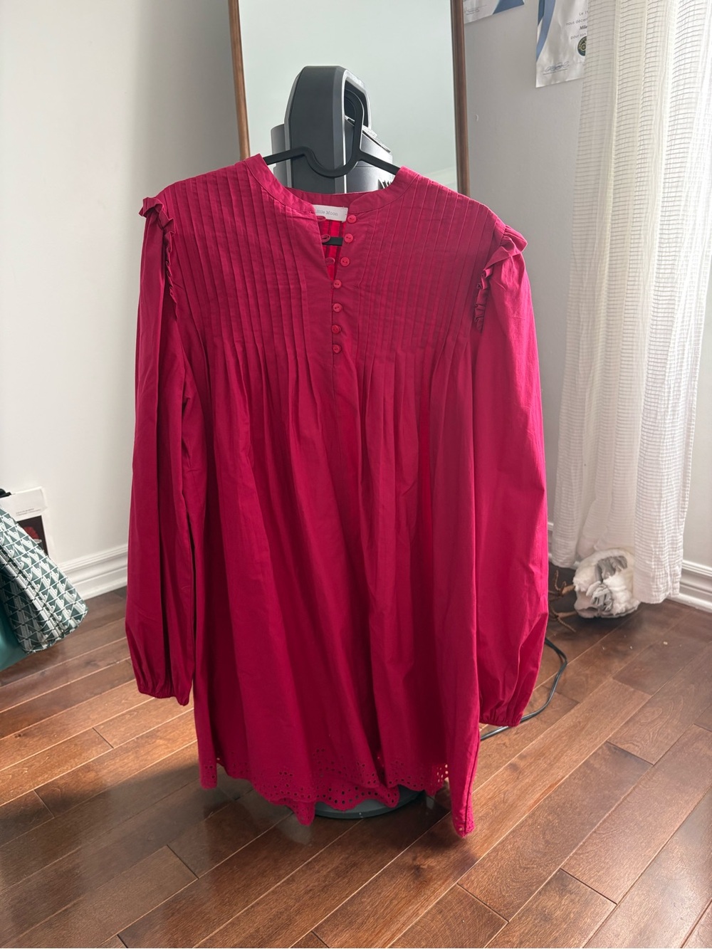 Little Moon - Aritzia Women’s Magenta Pintuck Button Front Dress